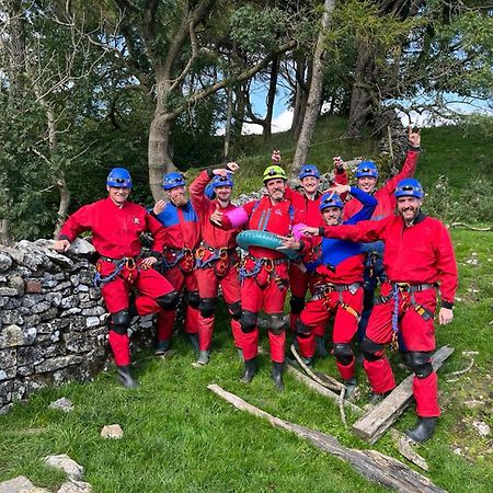 Old School House - Yorkshire Three Peaks Challenge Weathercote Bagian luar foto